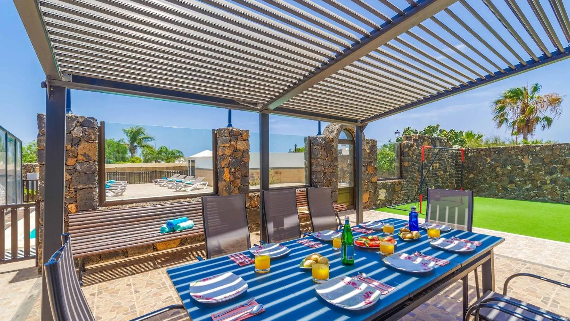 Villa Cervera Puerto del Carmen  0*, Puerto del Carmen (Lanzarote) Spagna