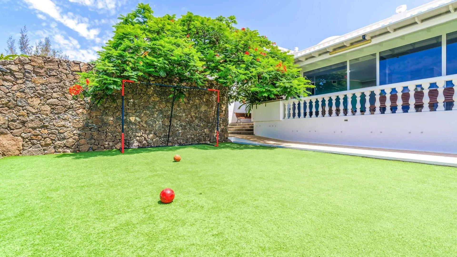 Villa Cervera Puerto del Carmen  0*, Puerto del Carmen (Lanzarote)